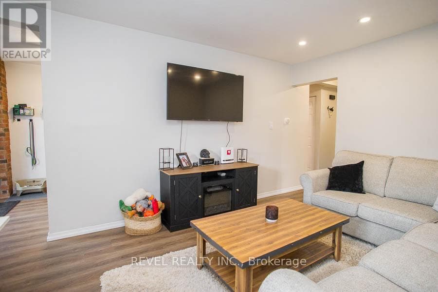 52 - 273 ELGIN STREET photo 4