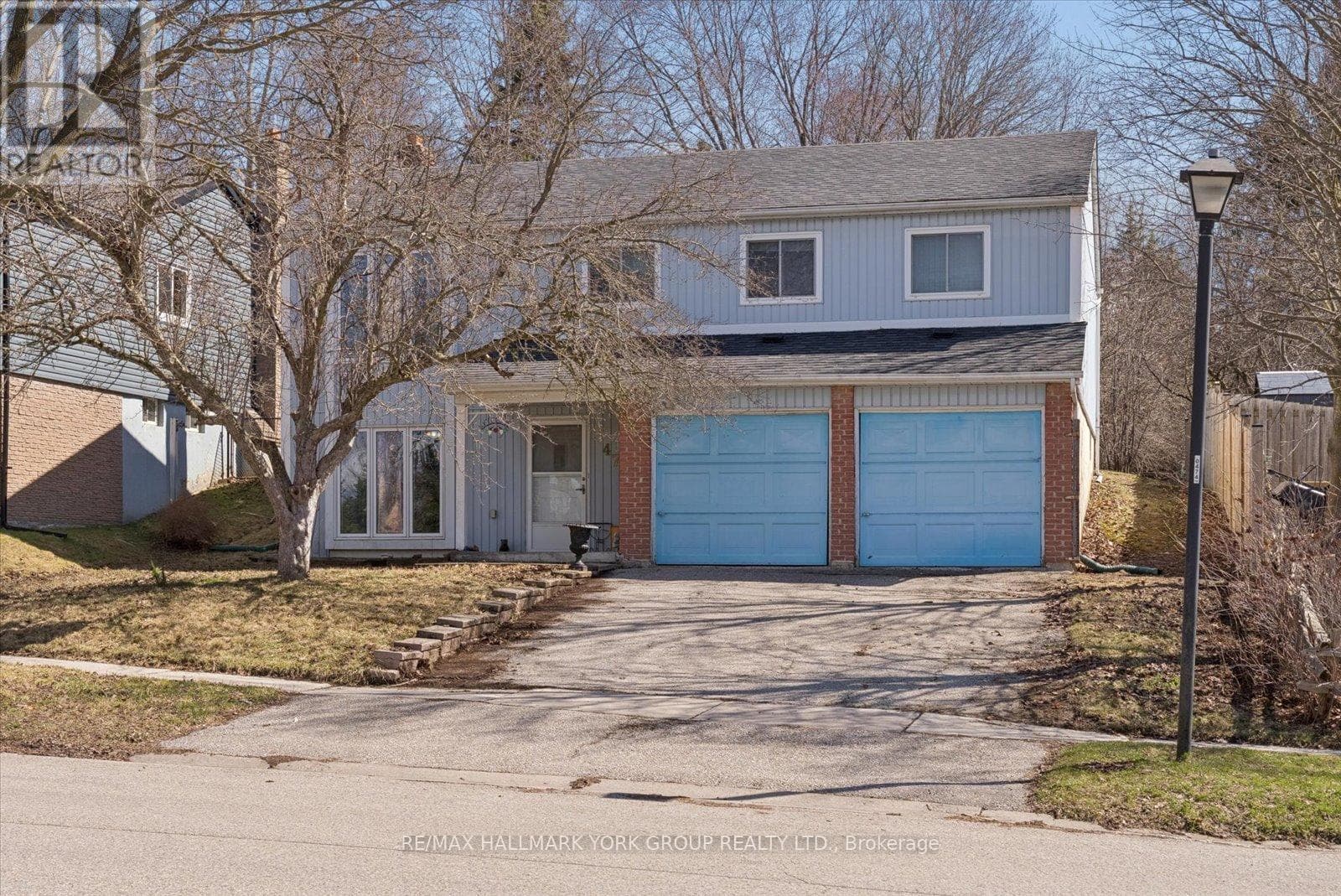 5 bed 2 bath single family at 47 HOLLAND RIVER BOULEVARD — $779,900