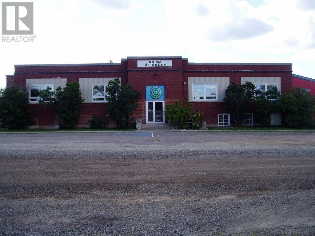 110 Clark ST, And #400 - 406 MacKenzie Avenue, photo 4