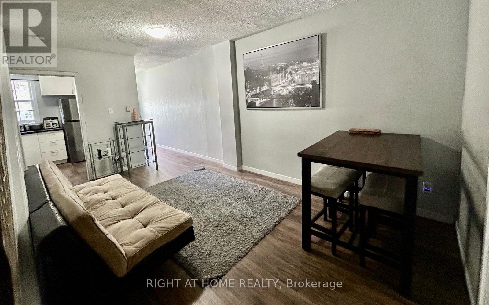 266 WESTCOURT PLACE photo 3