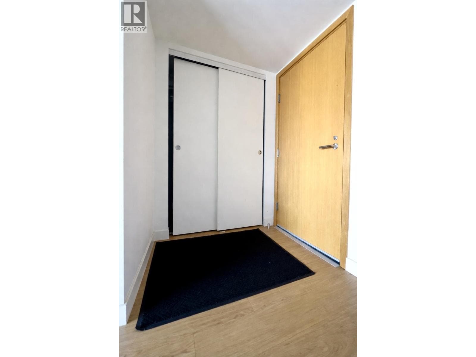 802 188 KEEFER STREET photo 4