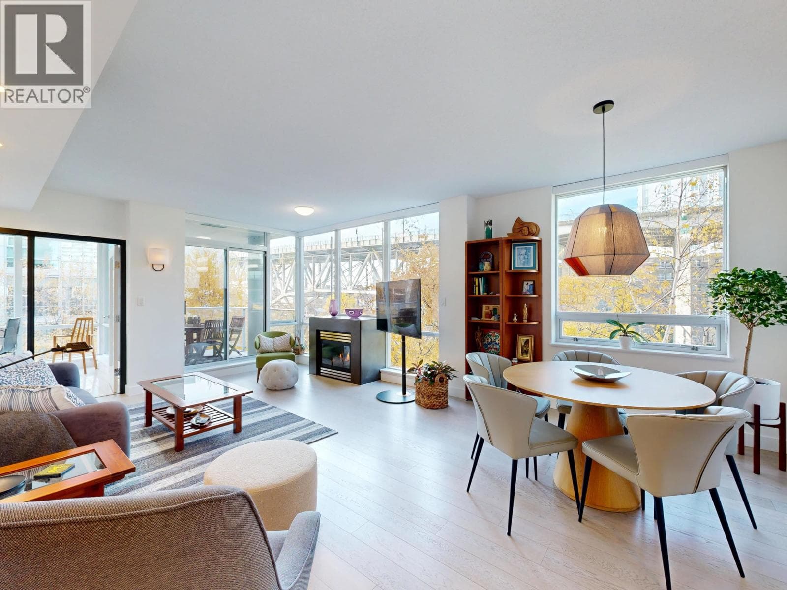 2 bed 2 bath single family at 503 638 BEACH CRESCENT — $1,499,000