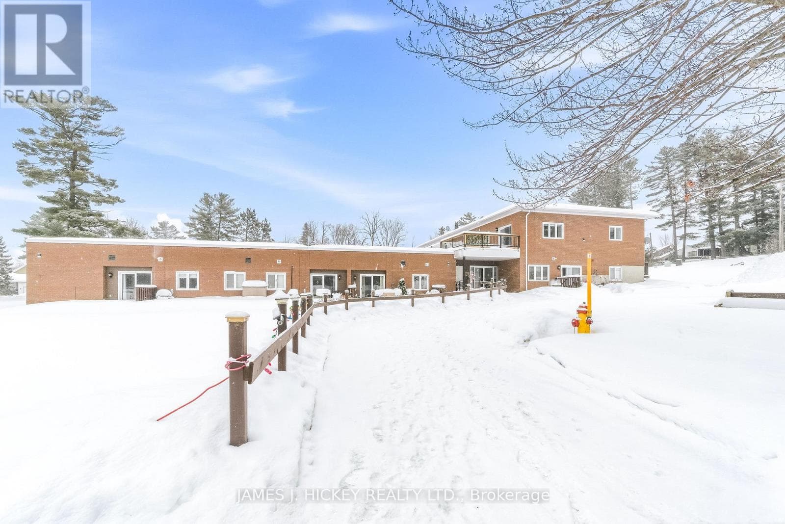 201 - 1 BROCKHOUSE WAY photo 2