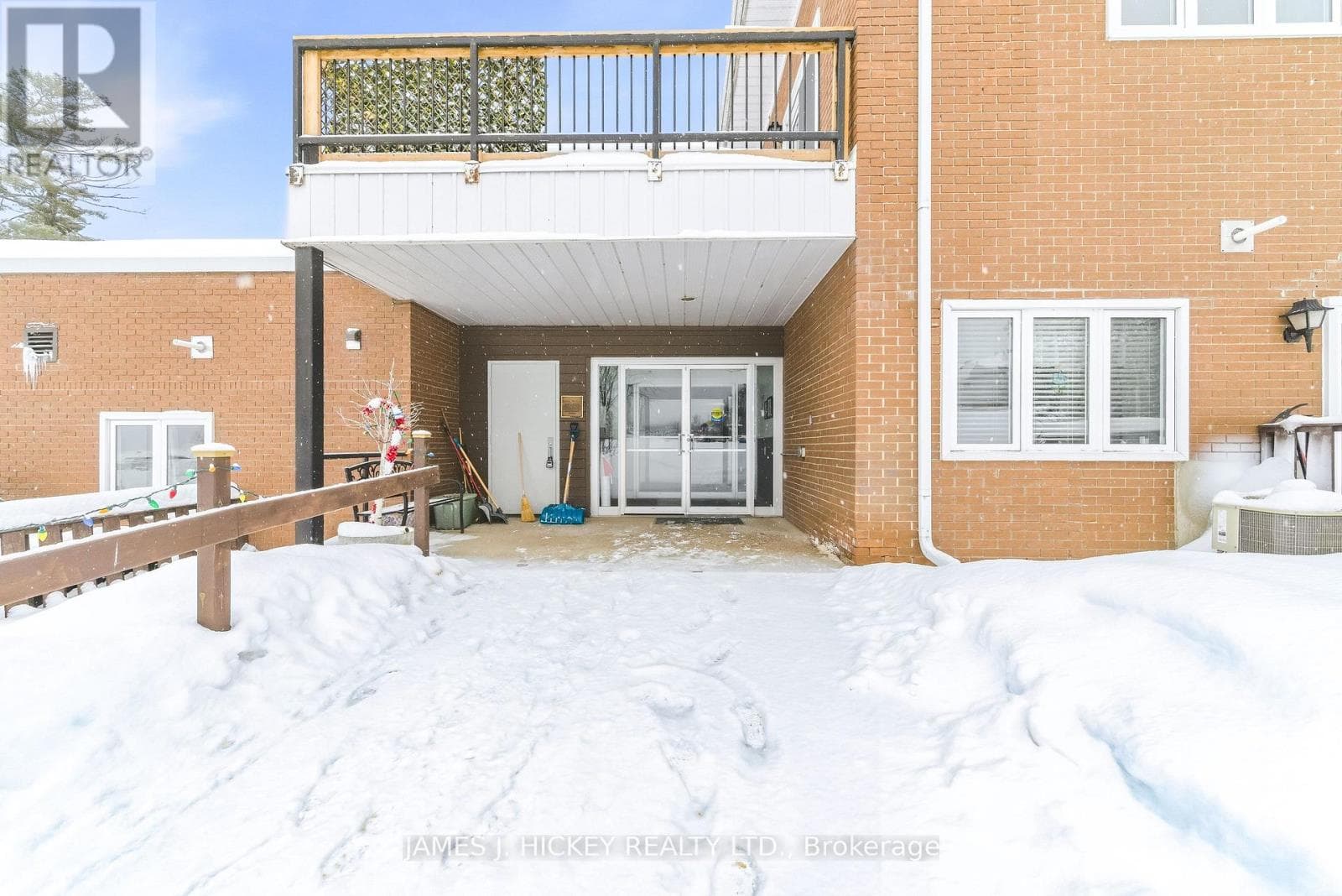 201 - 1 BROCKHOUSE WAY photo 3