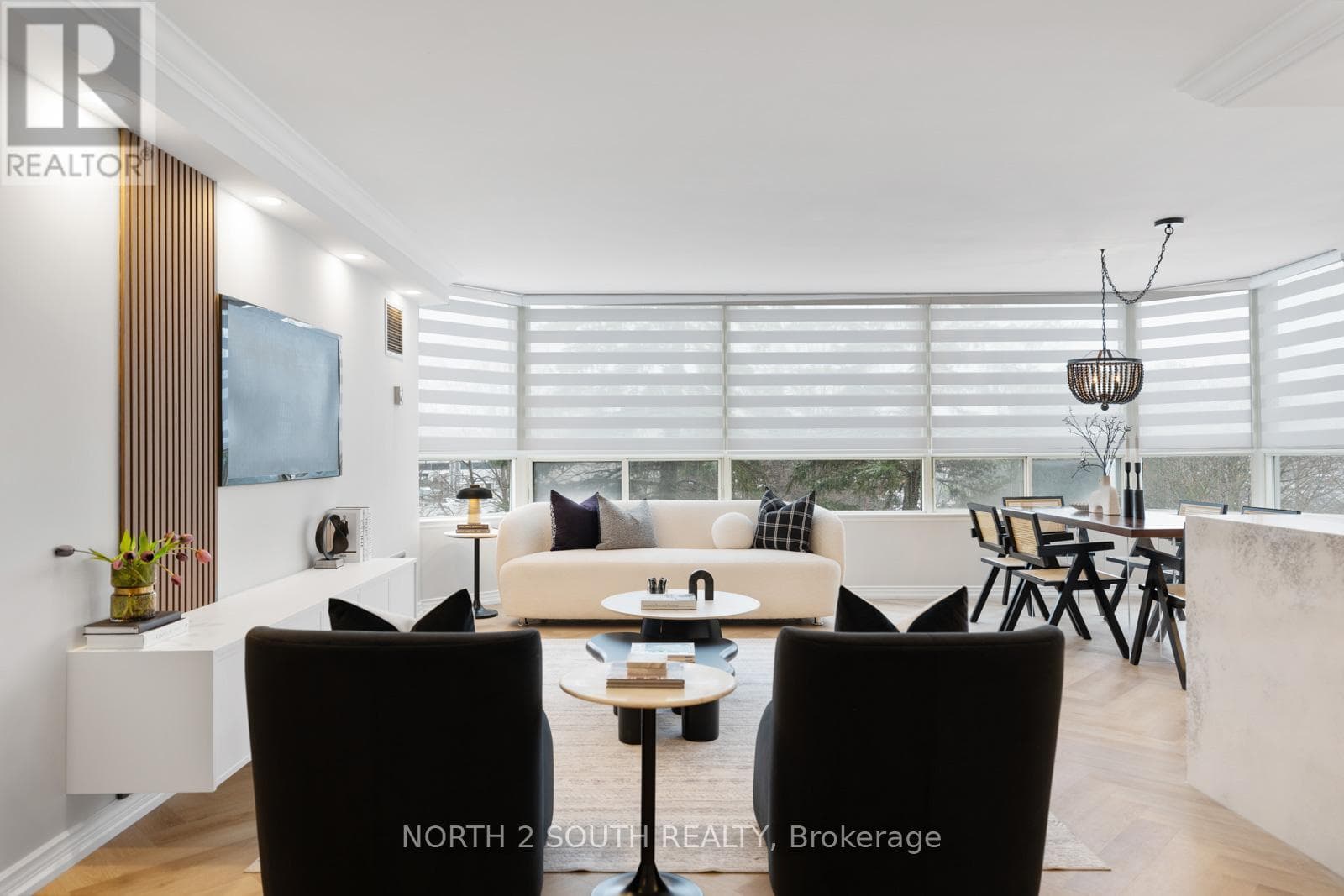 2 bed 2 bath single family at 304 - 7 TOWNSGATE DRIVE — $849,000