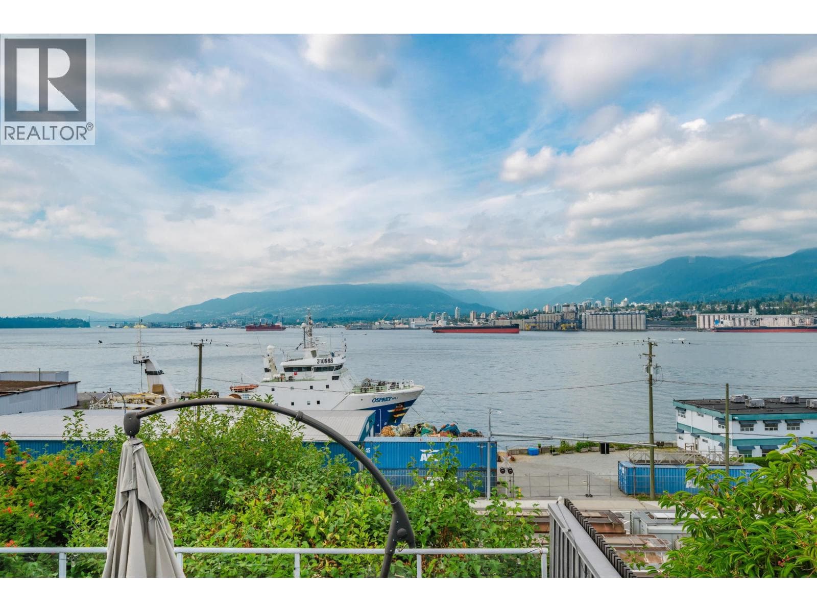 3 bed 2 bath single family at 2385 WALL STREET — $2,498,000