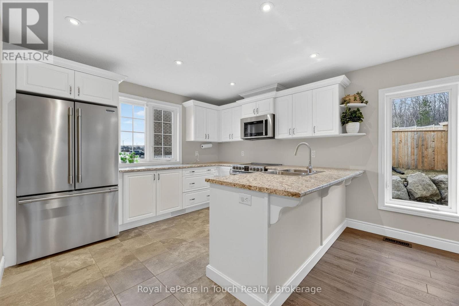 55 HUNTER AVENUE photo 5