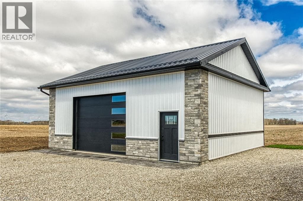 4093 RAINHAM Road photo 3