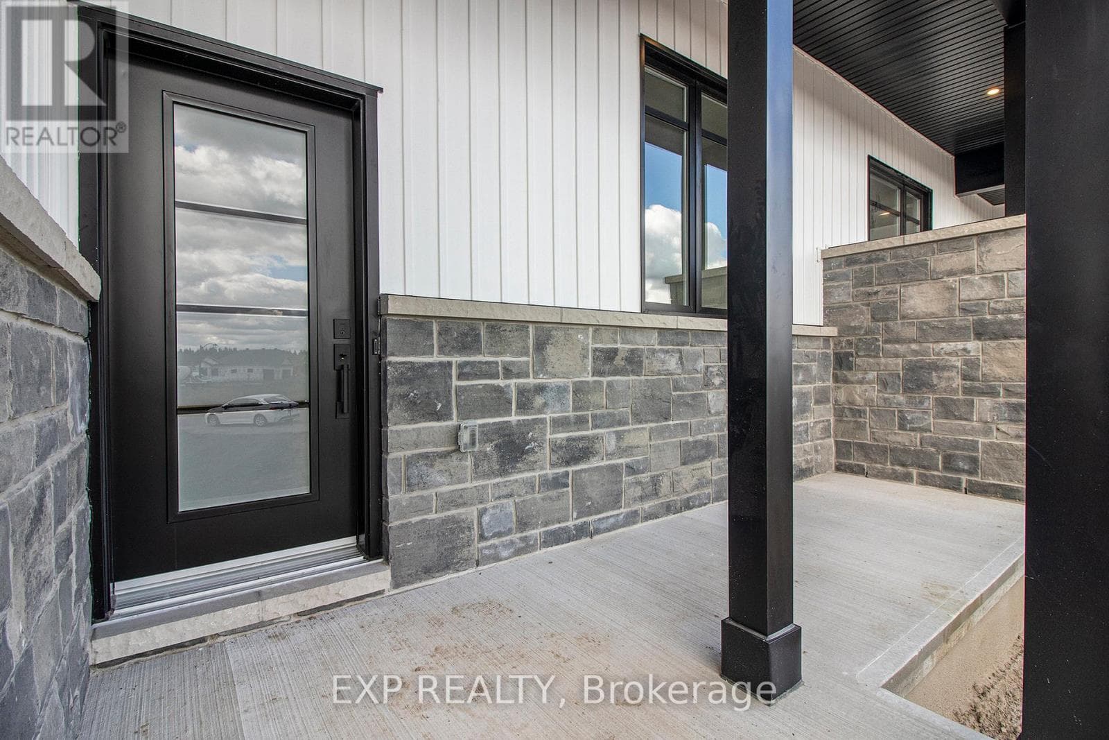 773 LACROIX ROAD photo 4