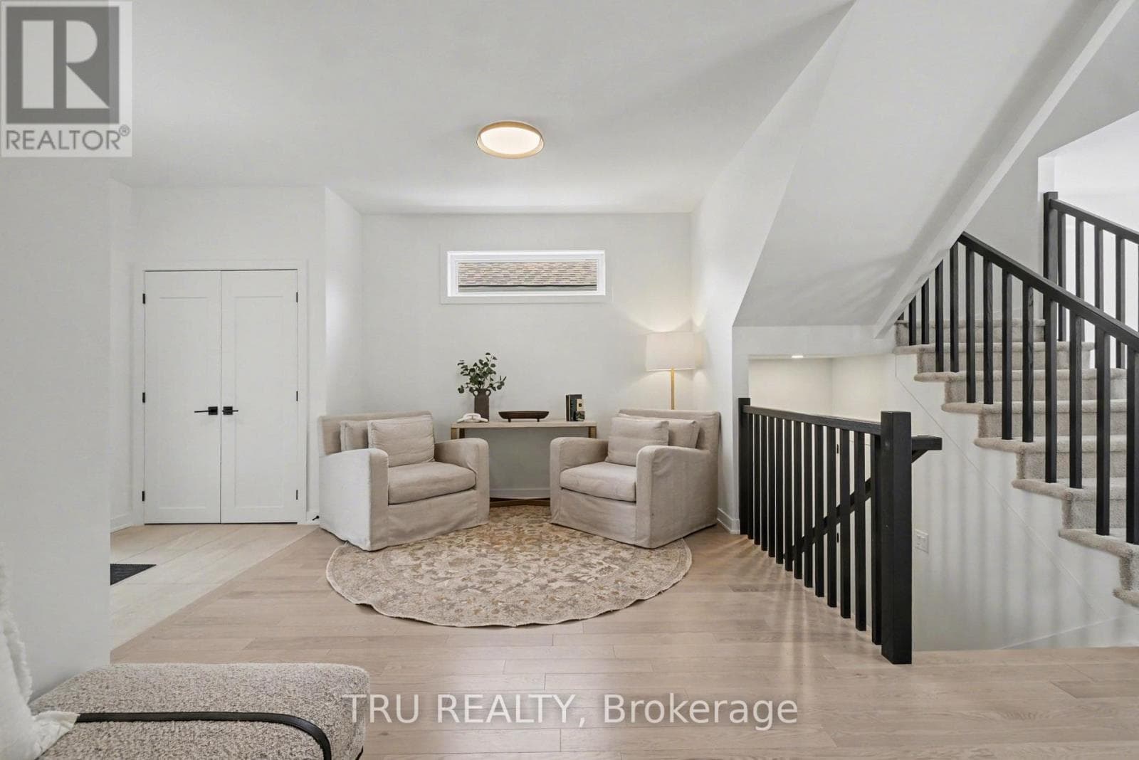 931 COLOGNE STREET photo 4
