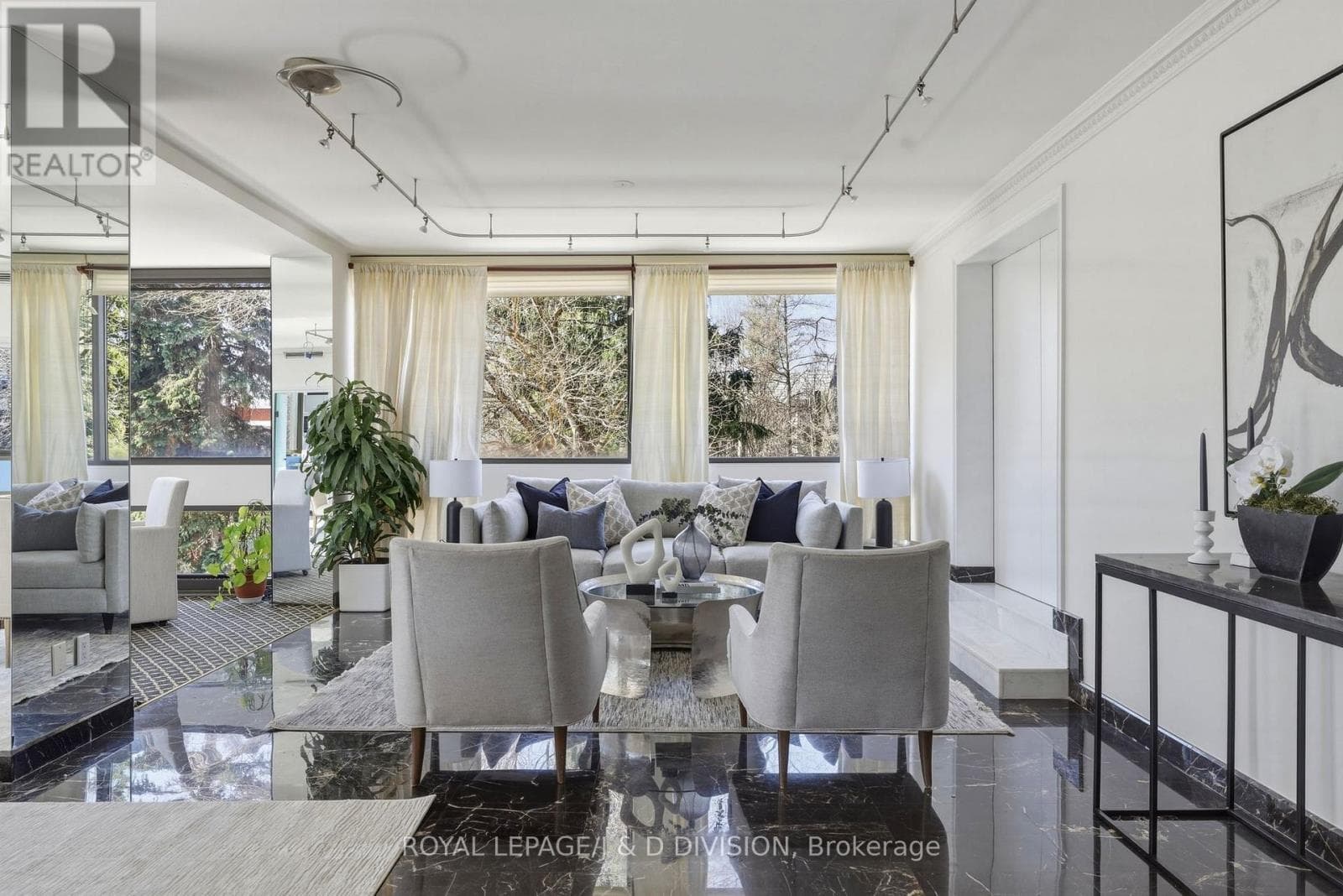 203 - 150 HEATH STREET W photo 5