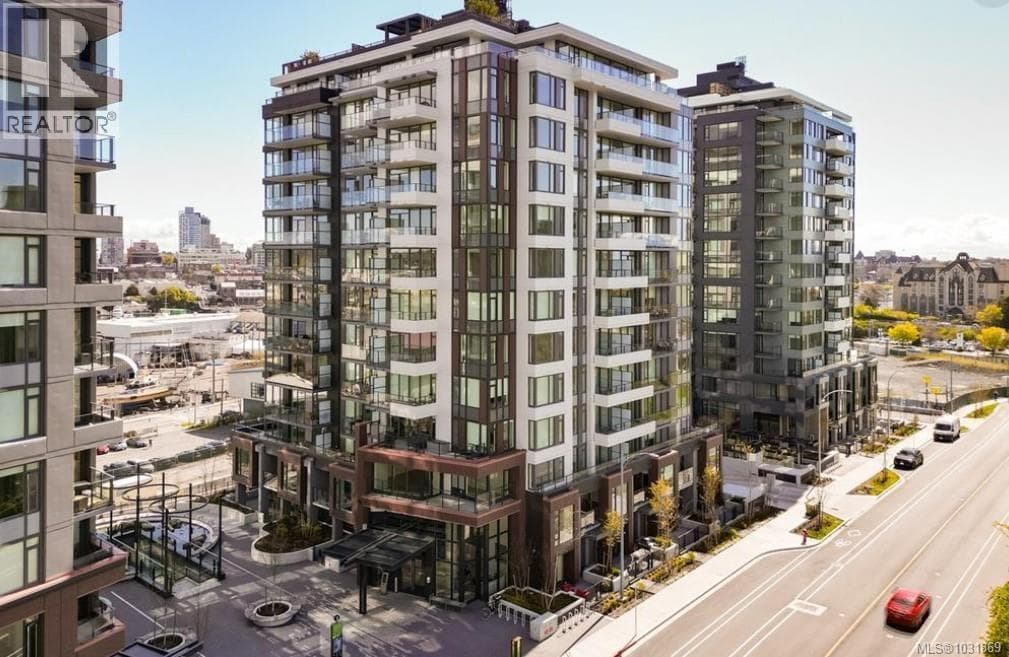 1 bed 1 bath single family at 504 363 Tyee Rd — $538,800