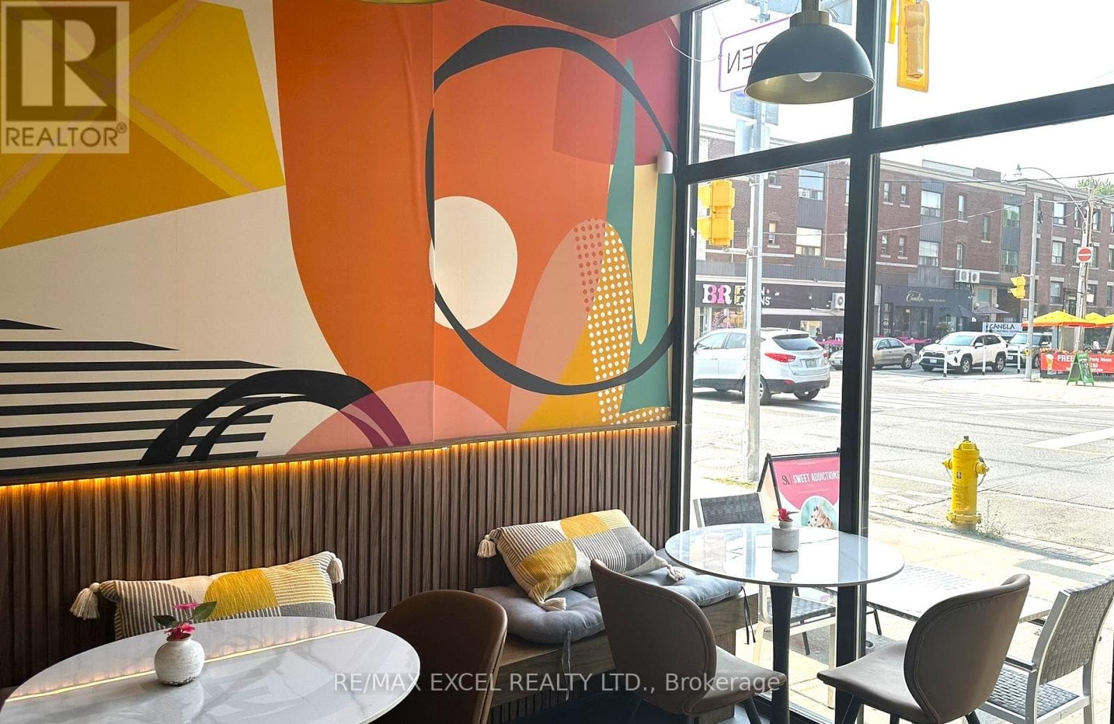 563 DANFORTH AVENUE photo 3