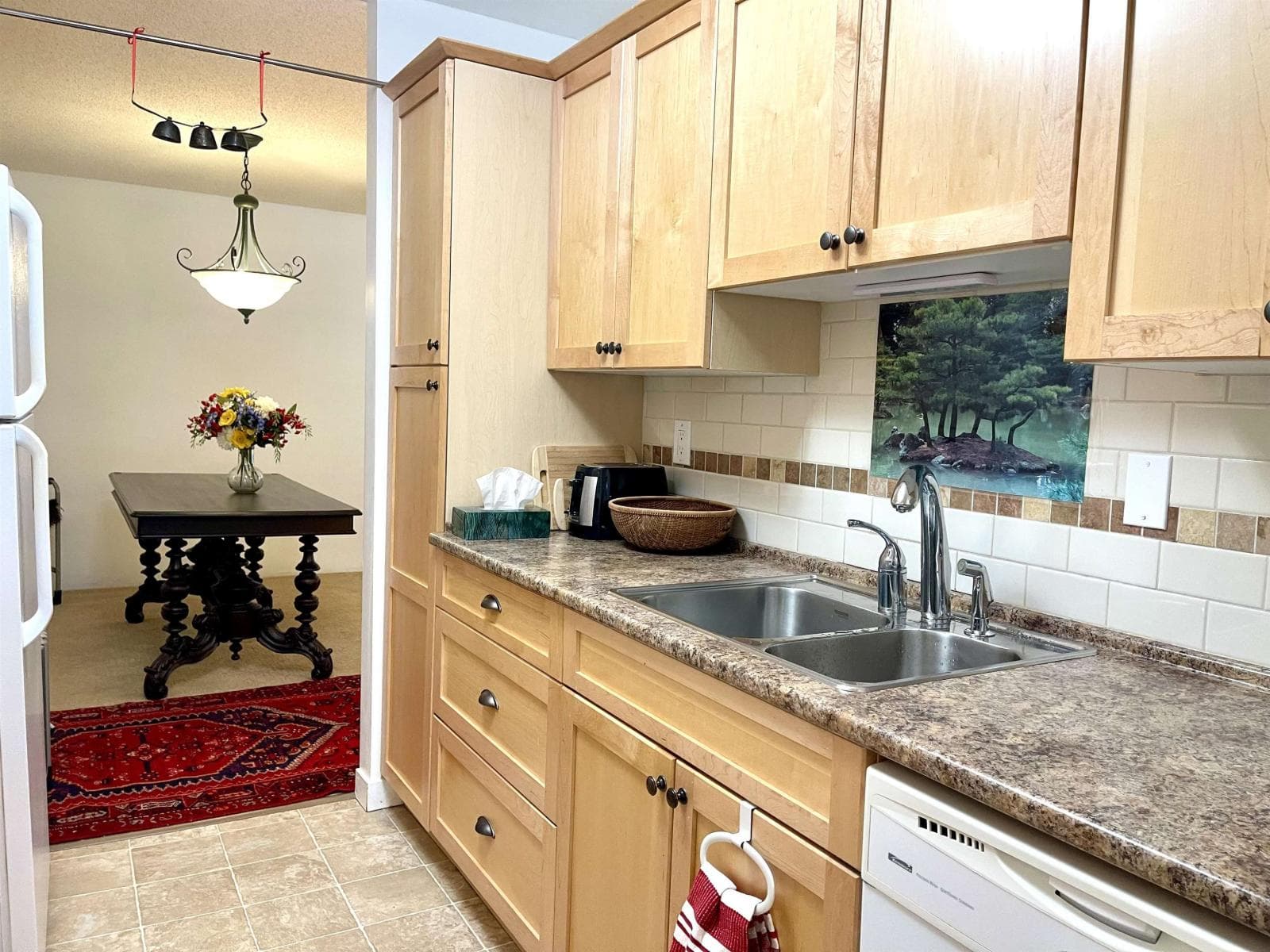 217 12890 17 AVENUE photo 3