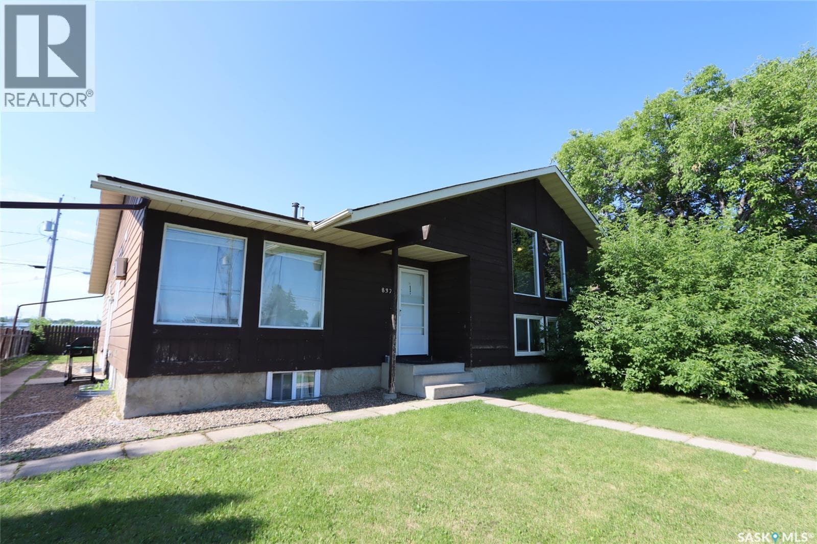 4 bed 2 bath single family at 835 7th STREET E — $229,900