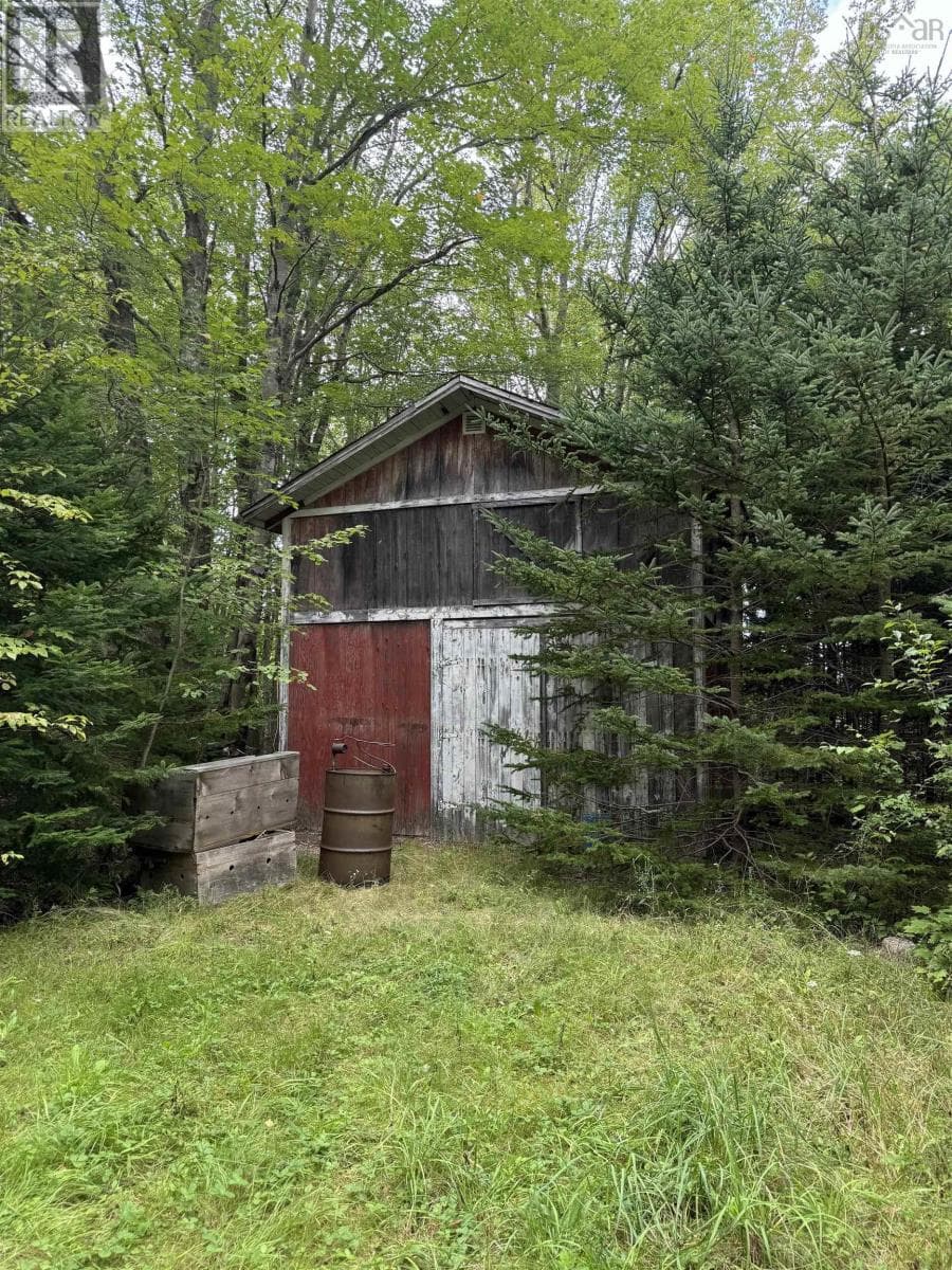 2553 Morse Road photo 5