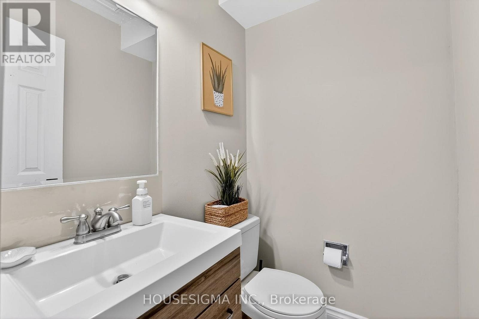 2 - 14 HUNTINGWOOD AVENUE photo 5