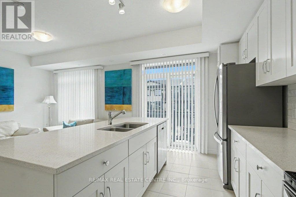 2 bed 3 bath single family at 53 LOMOND LANE — $499,900