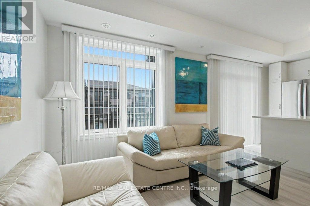 53 LOMOND LANE photo 3