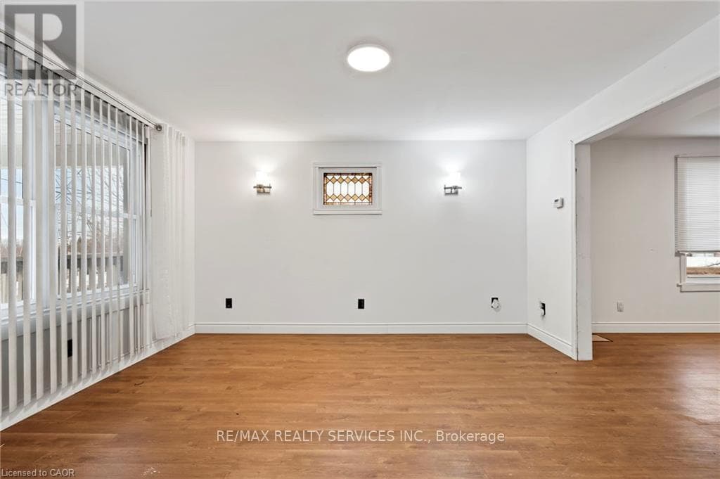 5292 BRIDGE STREET photo 4