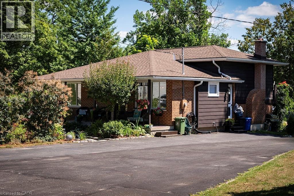144 CANTERBURY Street photo 4