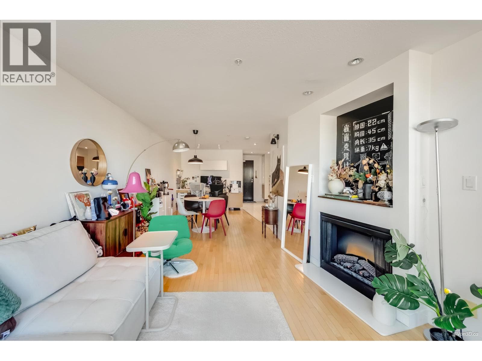 304 2525 BLENHEIM STREET photo 3