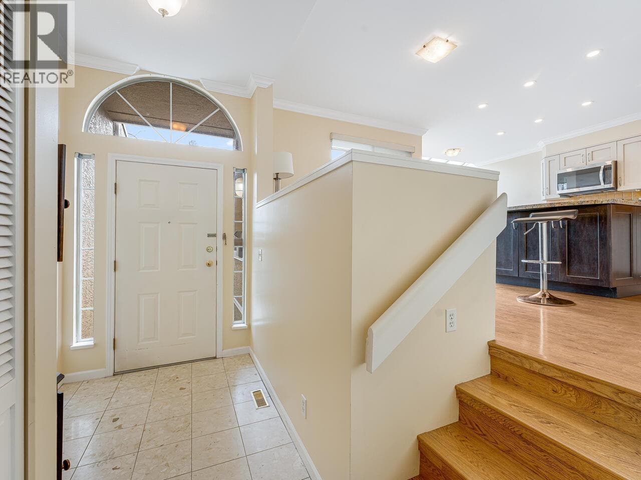 2387 QUAYSIDE COURT photo 2