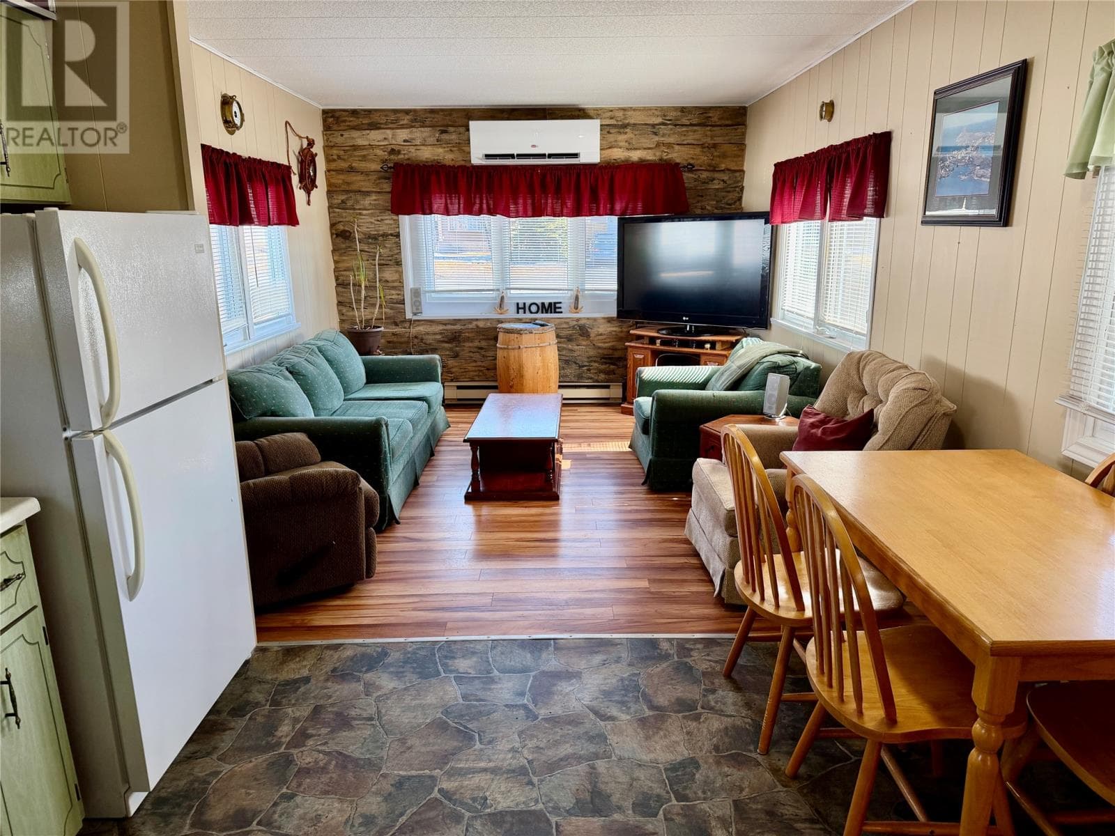 14 Fairview Court photo 2