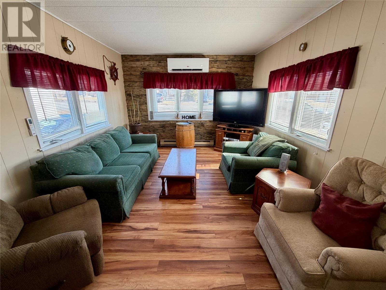 14 Fairview Court photo 3