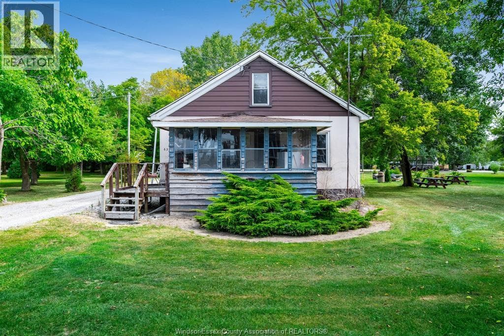 633 Point Pelee DRIVE photo 2