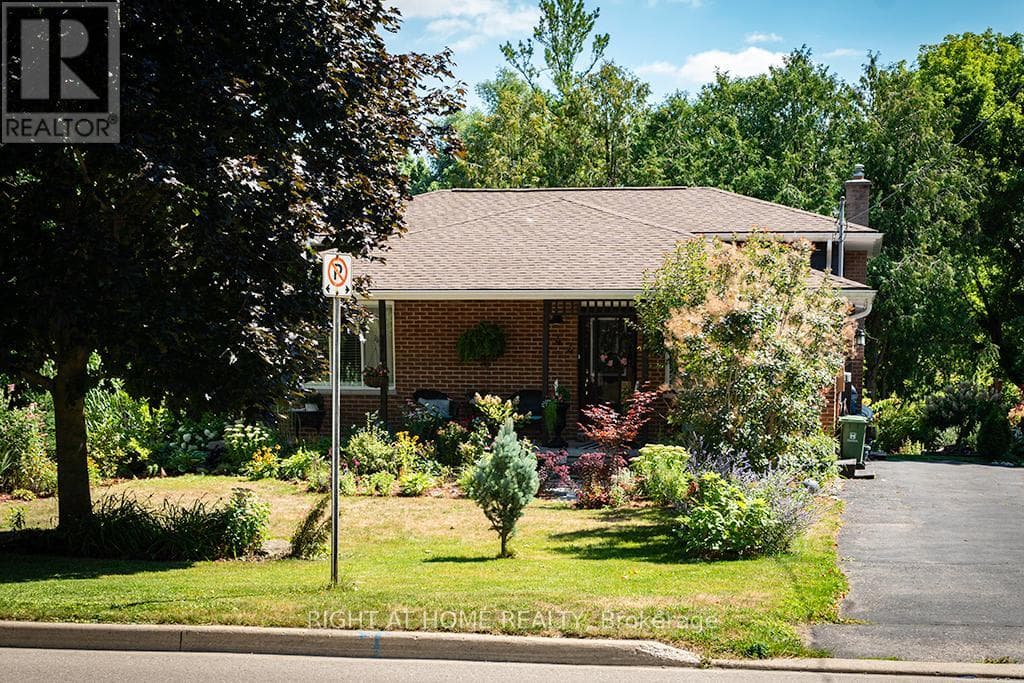 144 CANTERBURY STREET photo 4