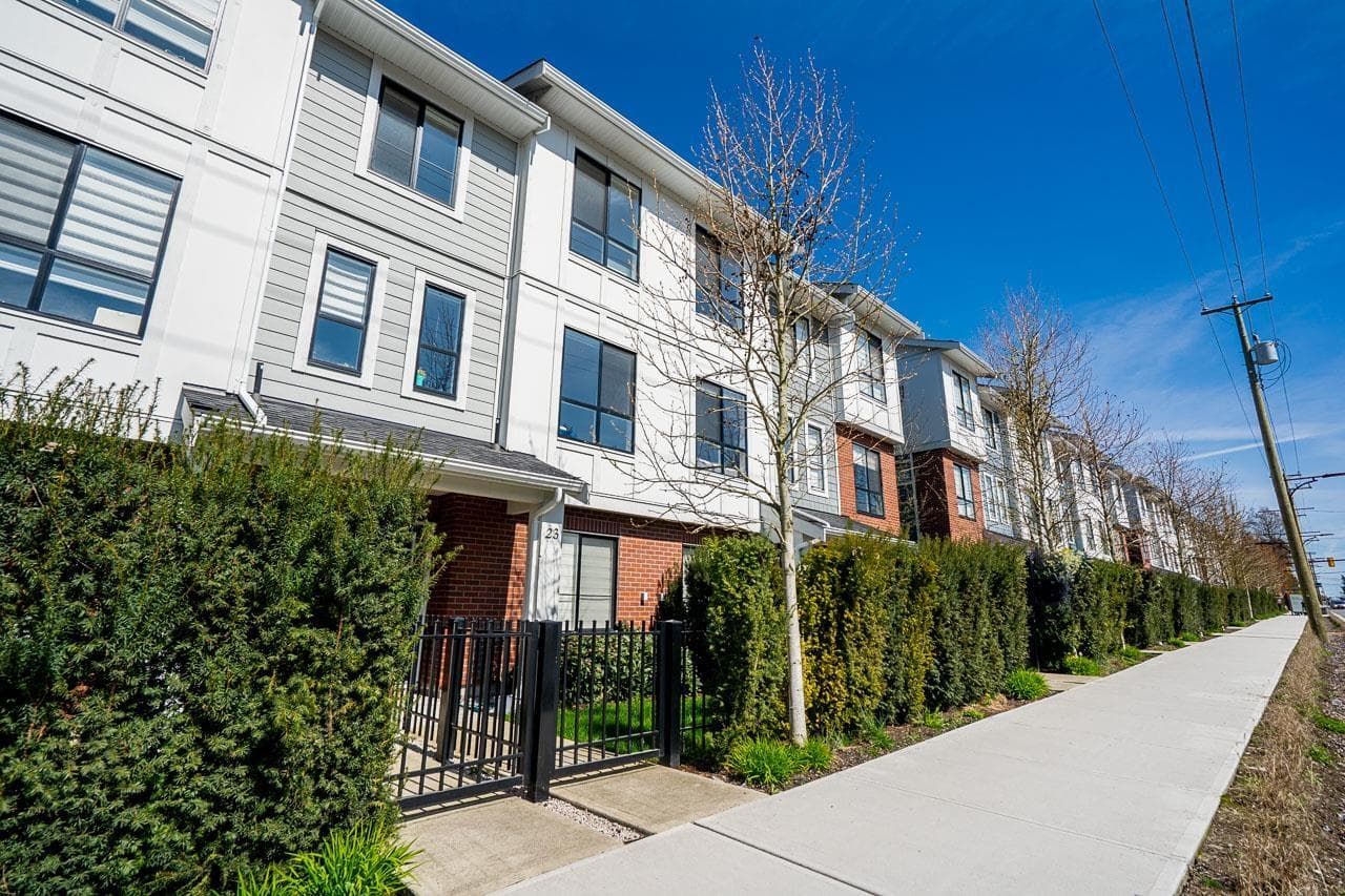 23 11556 72A AVENUE photo 2