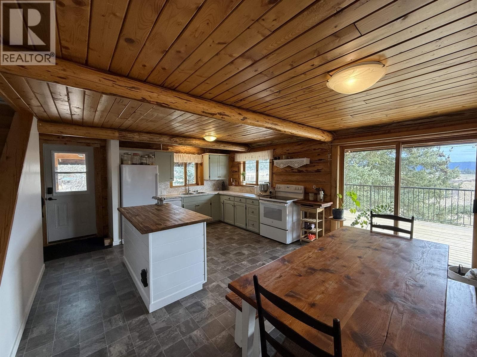 3041 MELDRUM CREEK ROAD photo 3