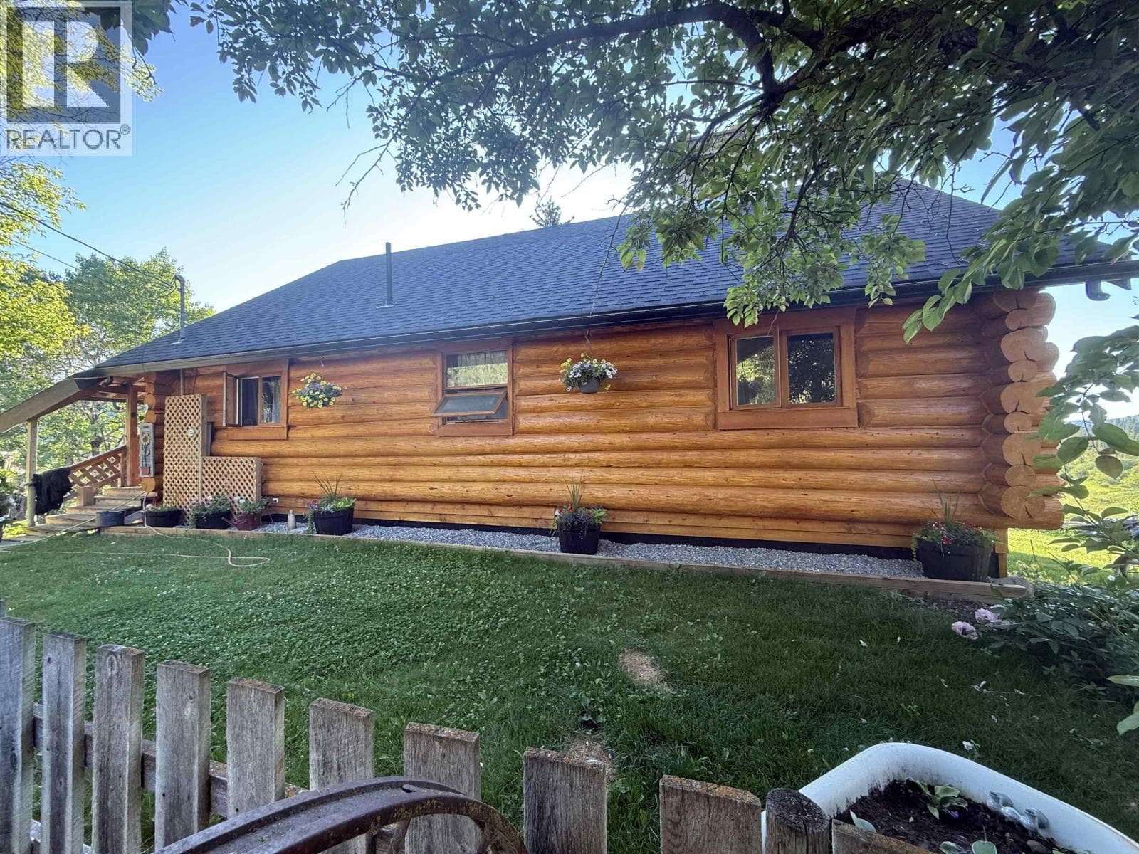 3041 MELDRUM CREEK ROAD photo 2