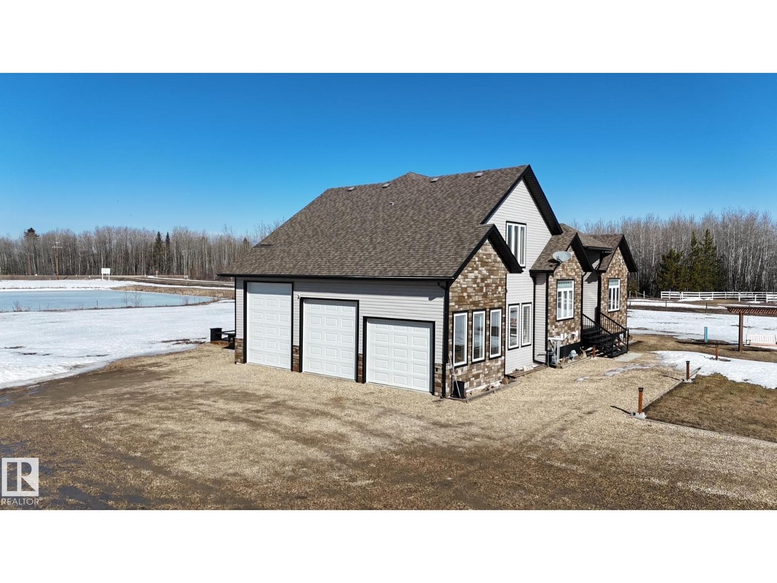 102 49413 RR 81 — photo 3