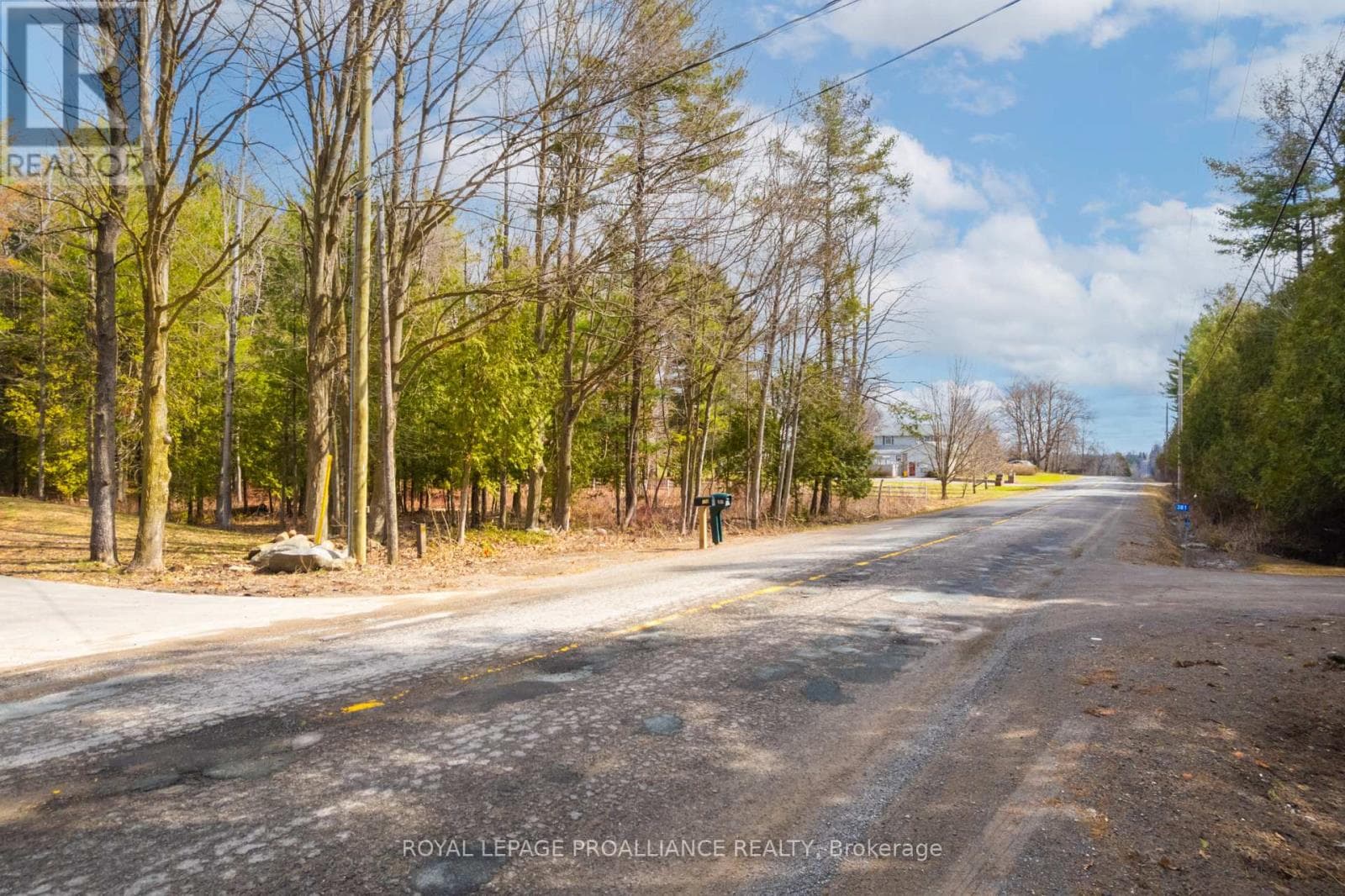 00 WHITES ROAD photo 3