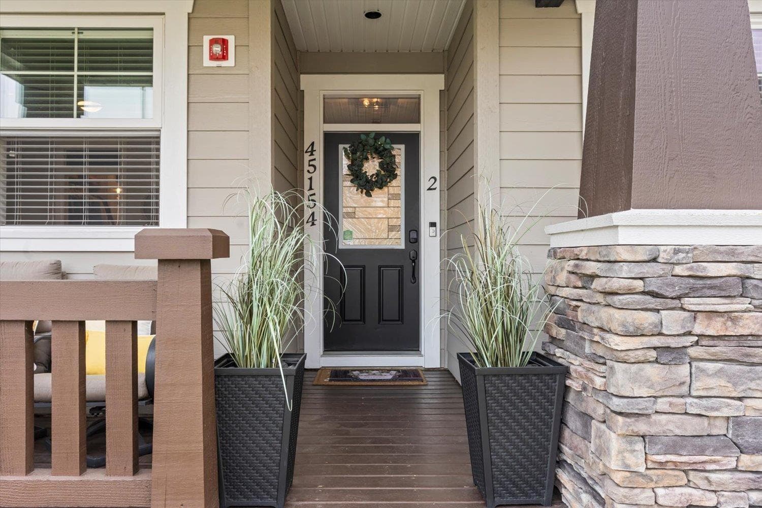 2 45154 NICOMEN CRESCENT, Garrison Crossing photo 3