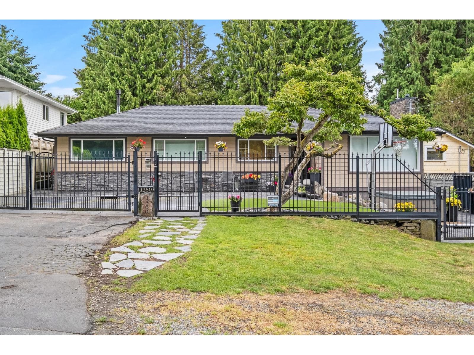 3 bed 2 bath single family at 1360 EVERALL STREET — $1,475,000