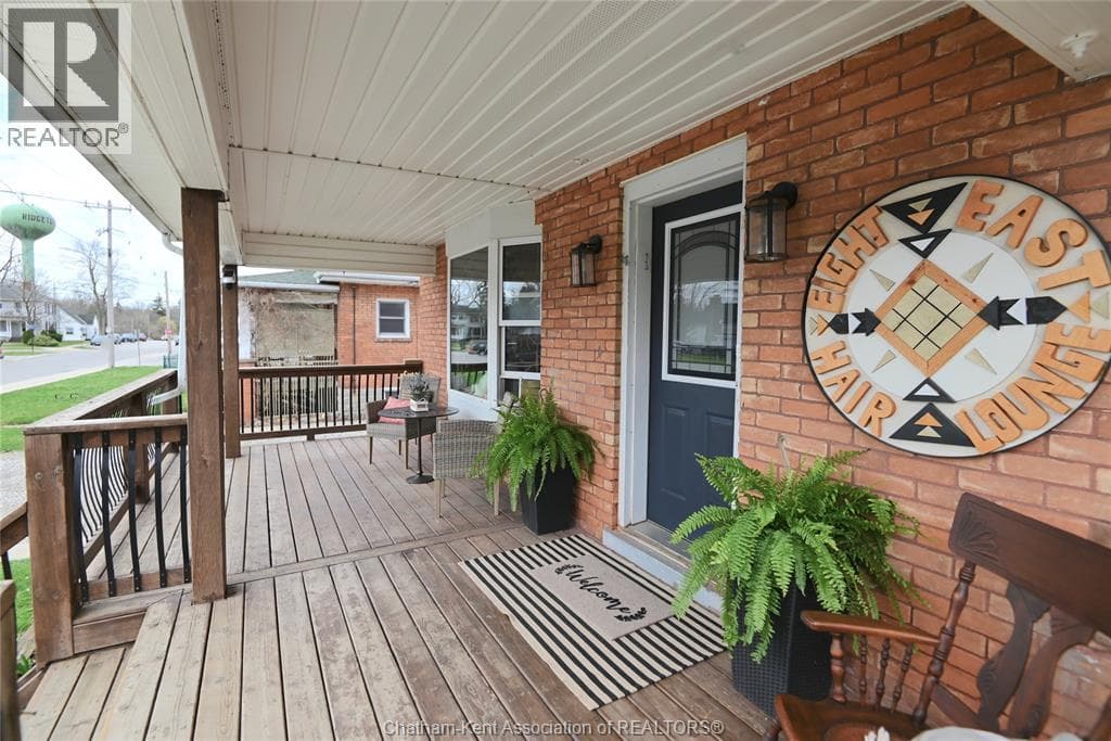 8 Ebenezer STREET East photo 5