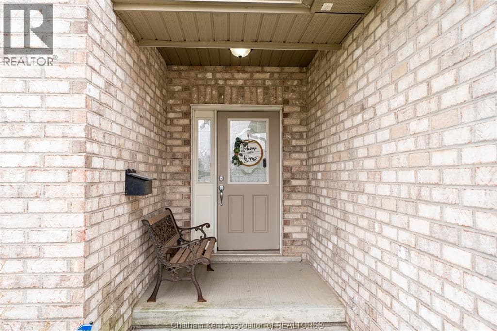 30 St Michael AVENUE photo 4
