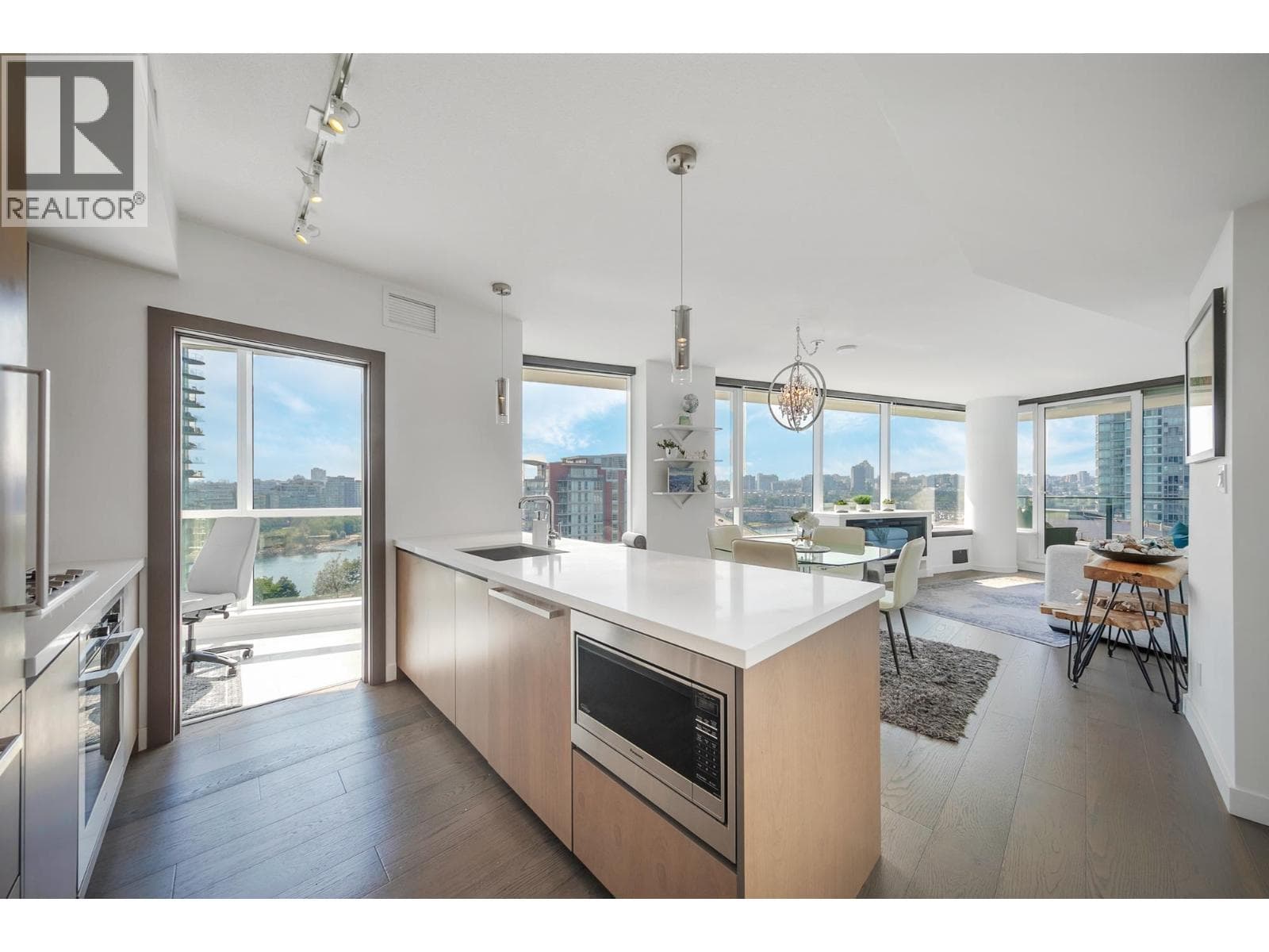 1509 68 SMITHE STREET photo 2