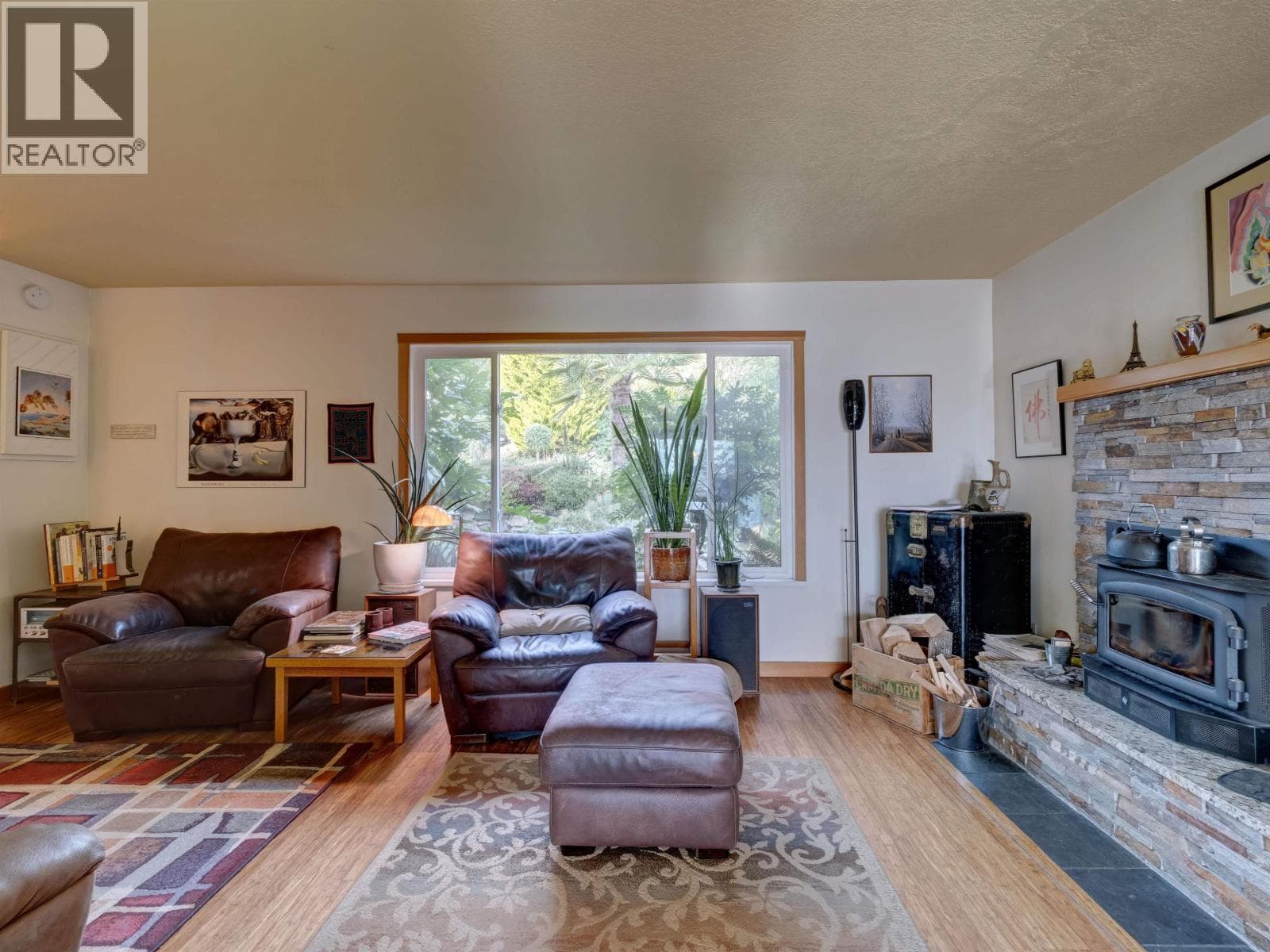 6183 BLIGH ROAD photo 5