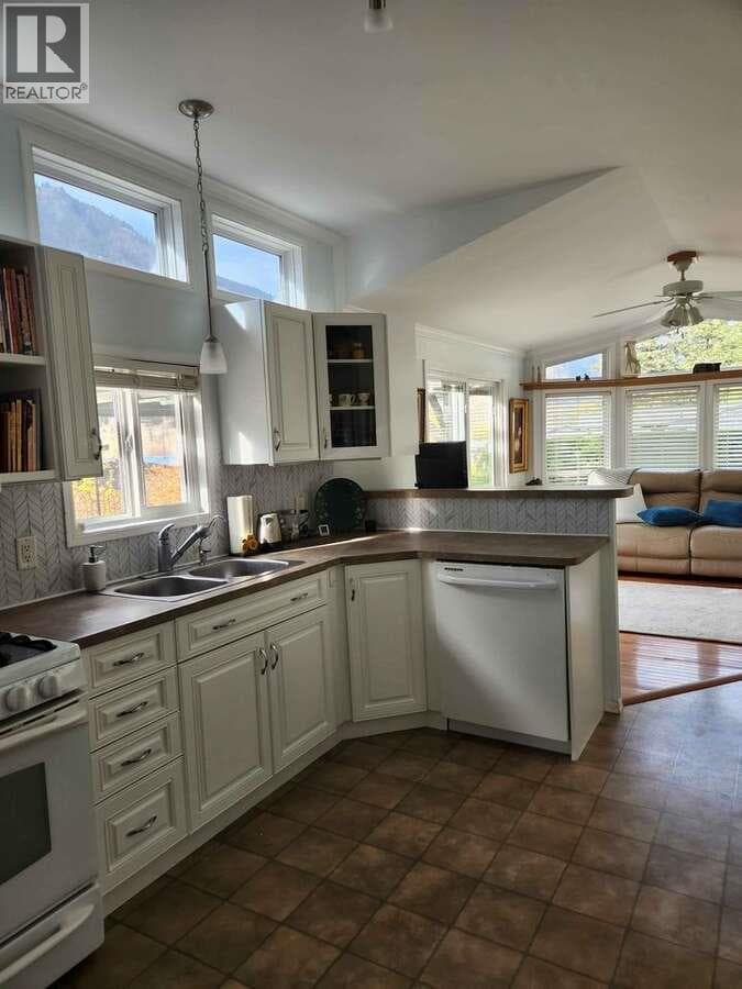4354 Highway 3 Unit# 70 photo 5