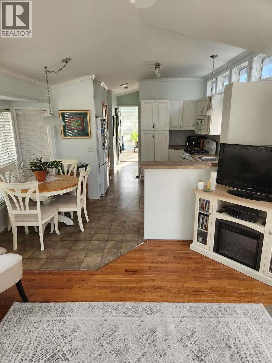 4354 Highway 3 Unit# 70 photo 3