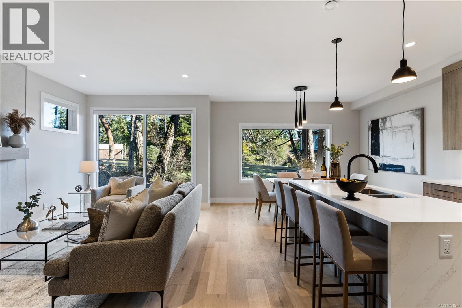 20 3921 Olympian Way photo 4