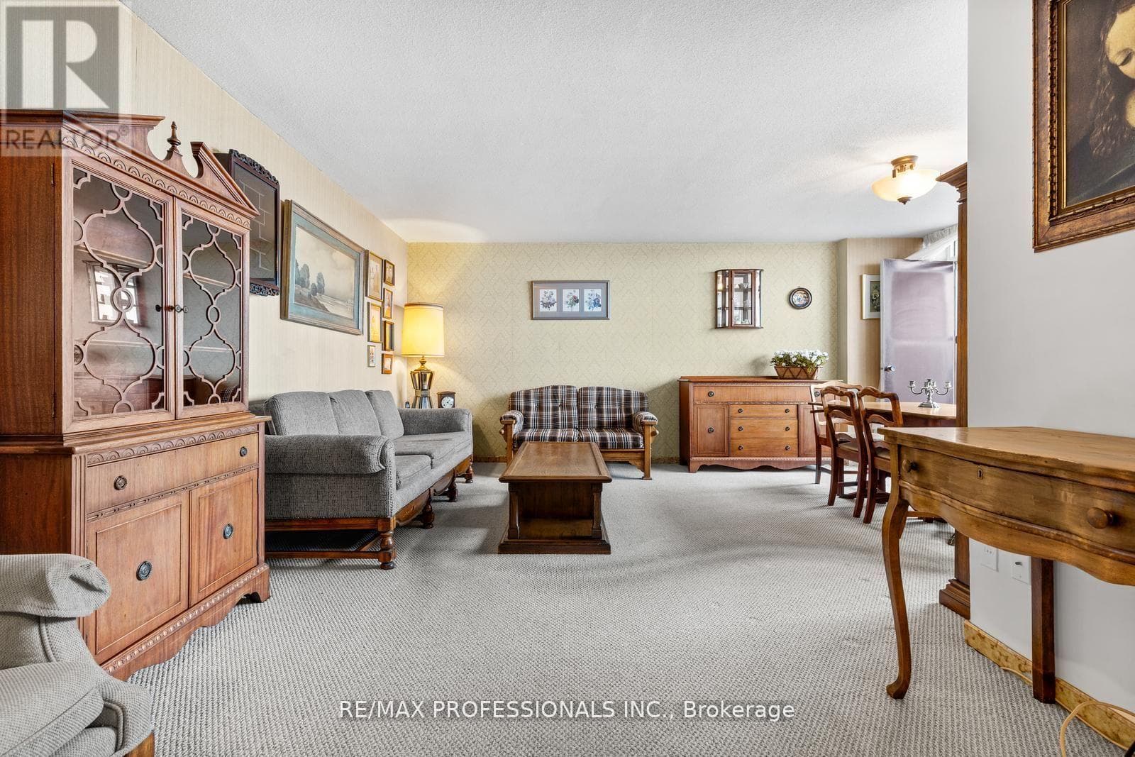 1704 - 180 MARKHAM ROAD photo 3