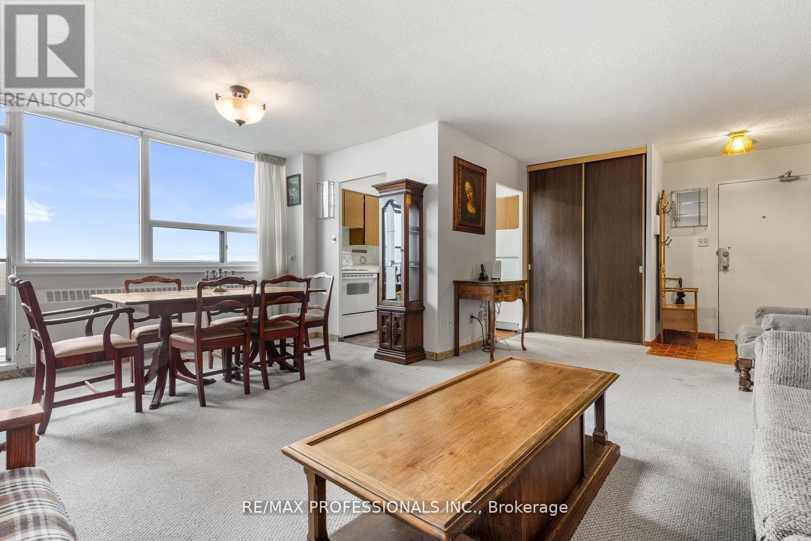 1704 - 180 MARKHAM ROAD photo 5