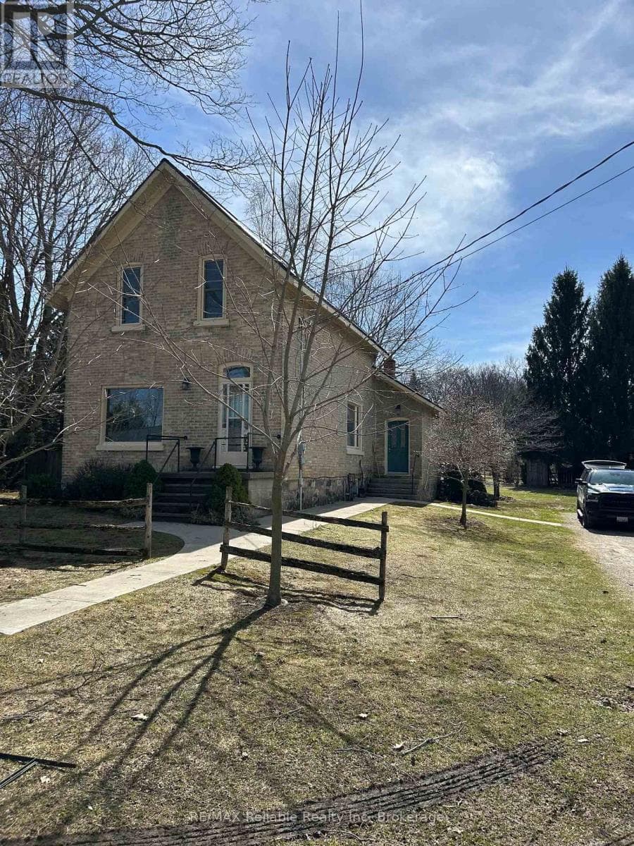293 DRUMMOND STREET photo 2