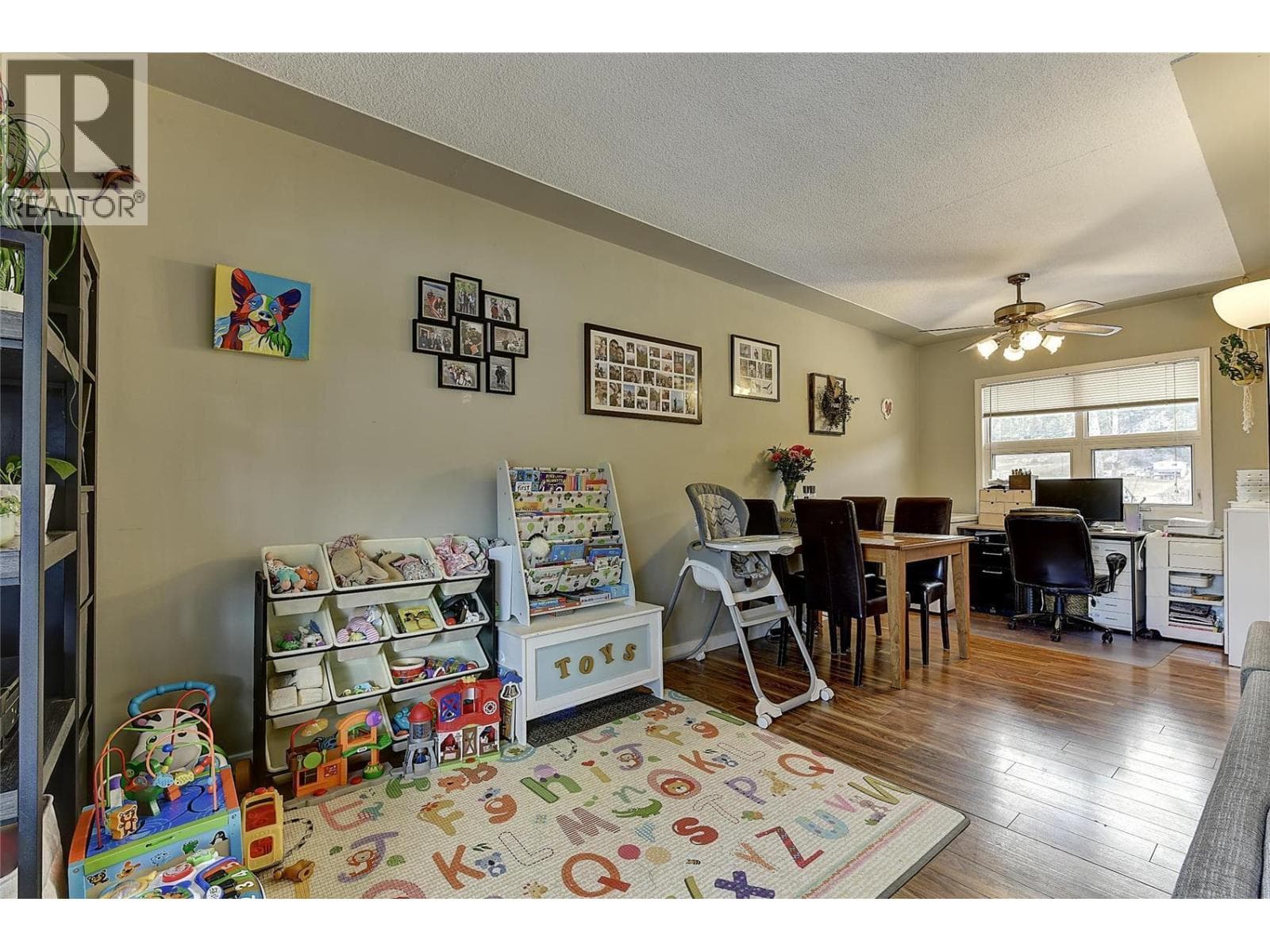 500 Snowsell Street N photo 5