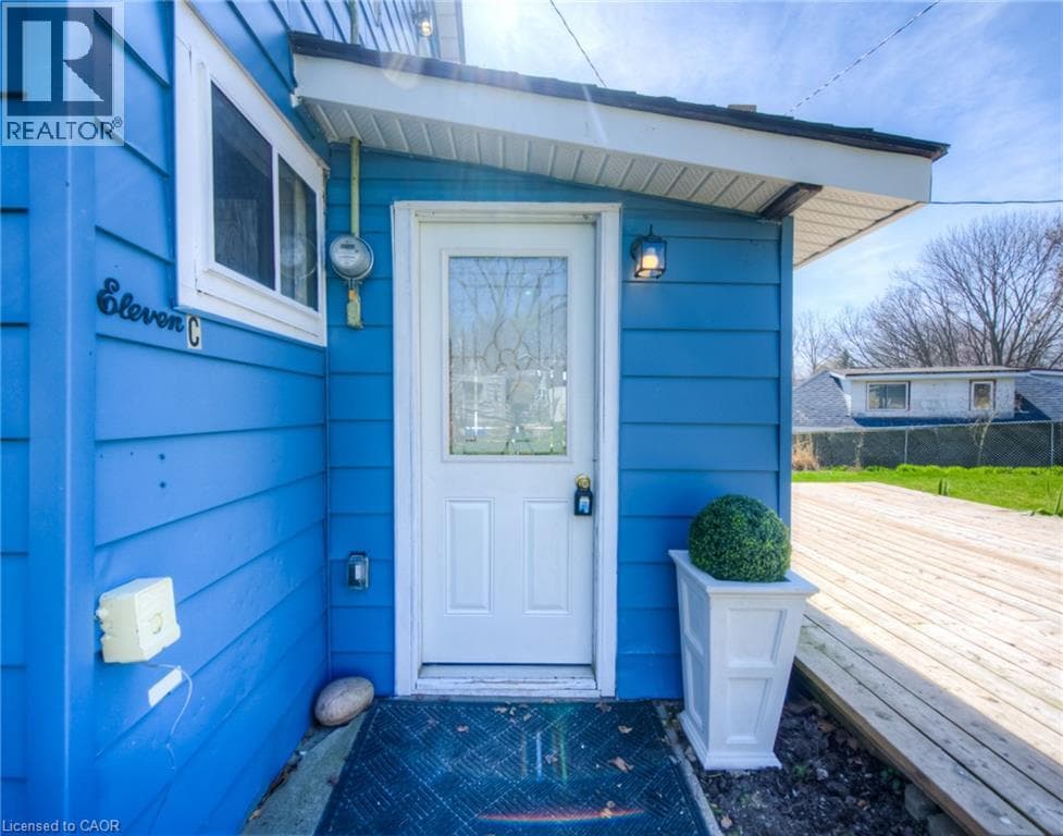 11C GLENWOOD Street photo 4